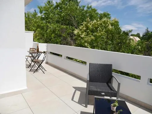 Appartement Terrasse Panoramique Hopitaux Et Facultes